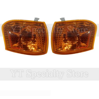 For Toyota Sprinter Carib AE111 AE114 1999-2001 1Pair Front Corner Lamp Light