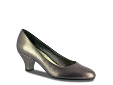 Easy Street 6 W Fabulous Round Toe Pumps Pewter Gray Closed toe Heels NEW