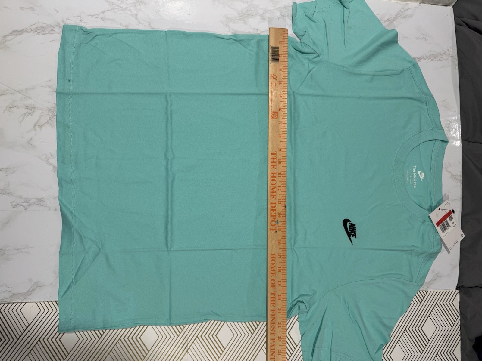 Nike- The Nike Tee Aqua Short Sleeve Cotton Logo T-Shirt Men's Size L AR4997-307 thumbnail 4