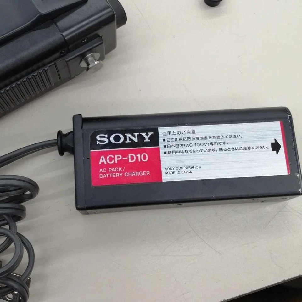SONY TCD-D10 DAT Digital Recorder Portable - Junk / For Parts Only - Image 3 of 4