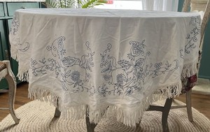 Vtg stamped tablecloth to embroider Fringed Round Table Cover Needlework