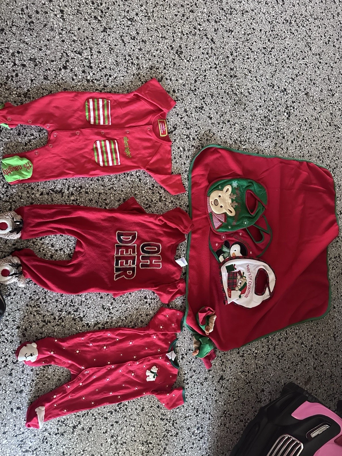 Holiday clothing and accessories 3 to 9 month old sleepsuits, blanket &bibs