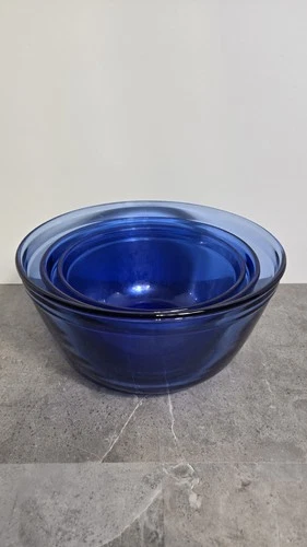 Anchor Hocking Vintage Cobalt Blue Nesting Mixing Bowls  4 QT, 2.5, 1.5