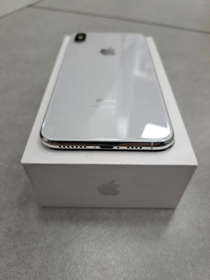 Apple iPhone XS Max - 64GB - Argento (Sbloccato) - Immagine 3 di 4