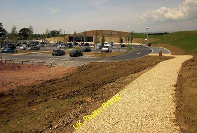 Foto 6x4 Gloucester Services Whaddon\/SO8313 Ein Schotterweg der sich windet ar c2014