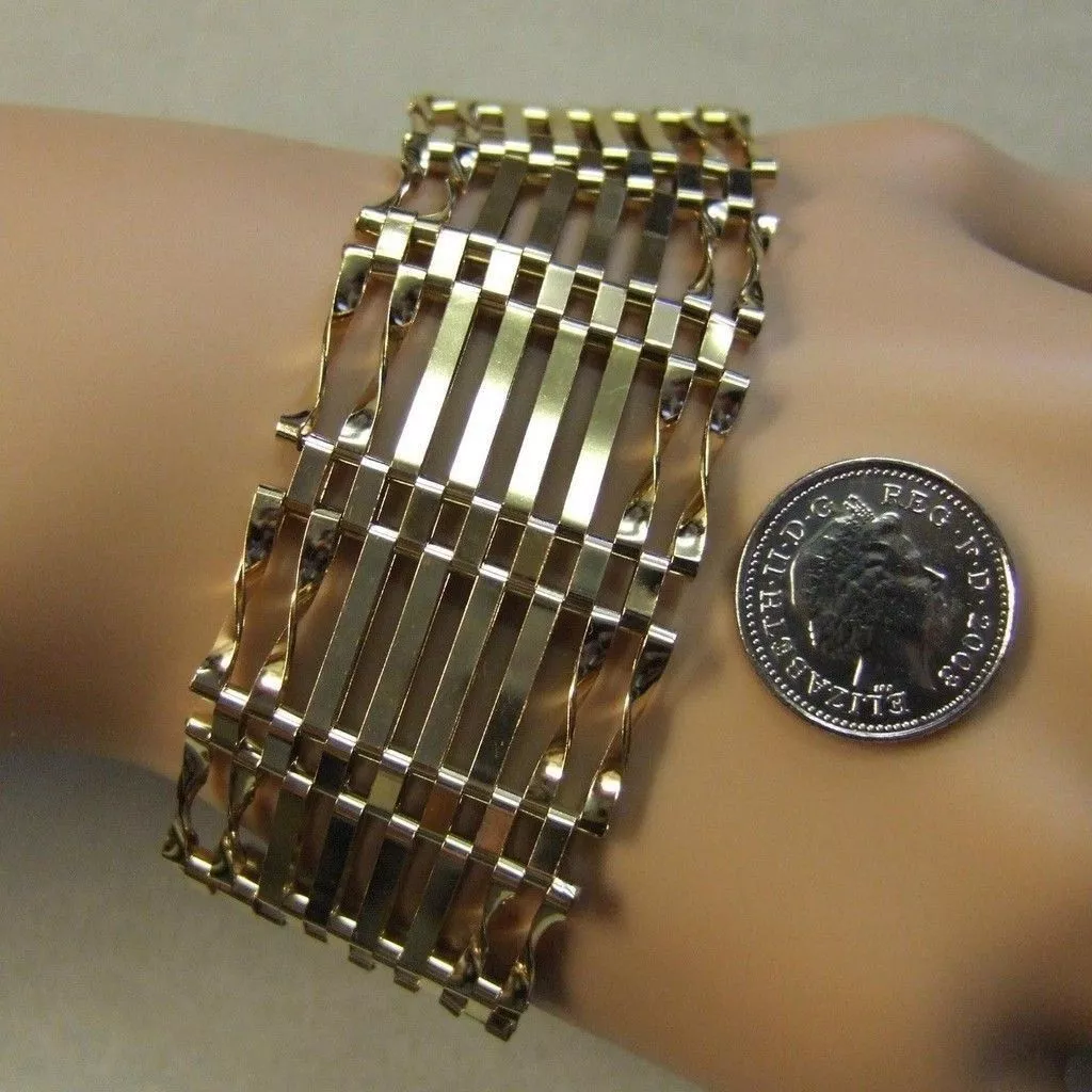 Second hand gold best sale bracelet