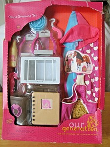 our generation horse grooming set