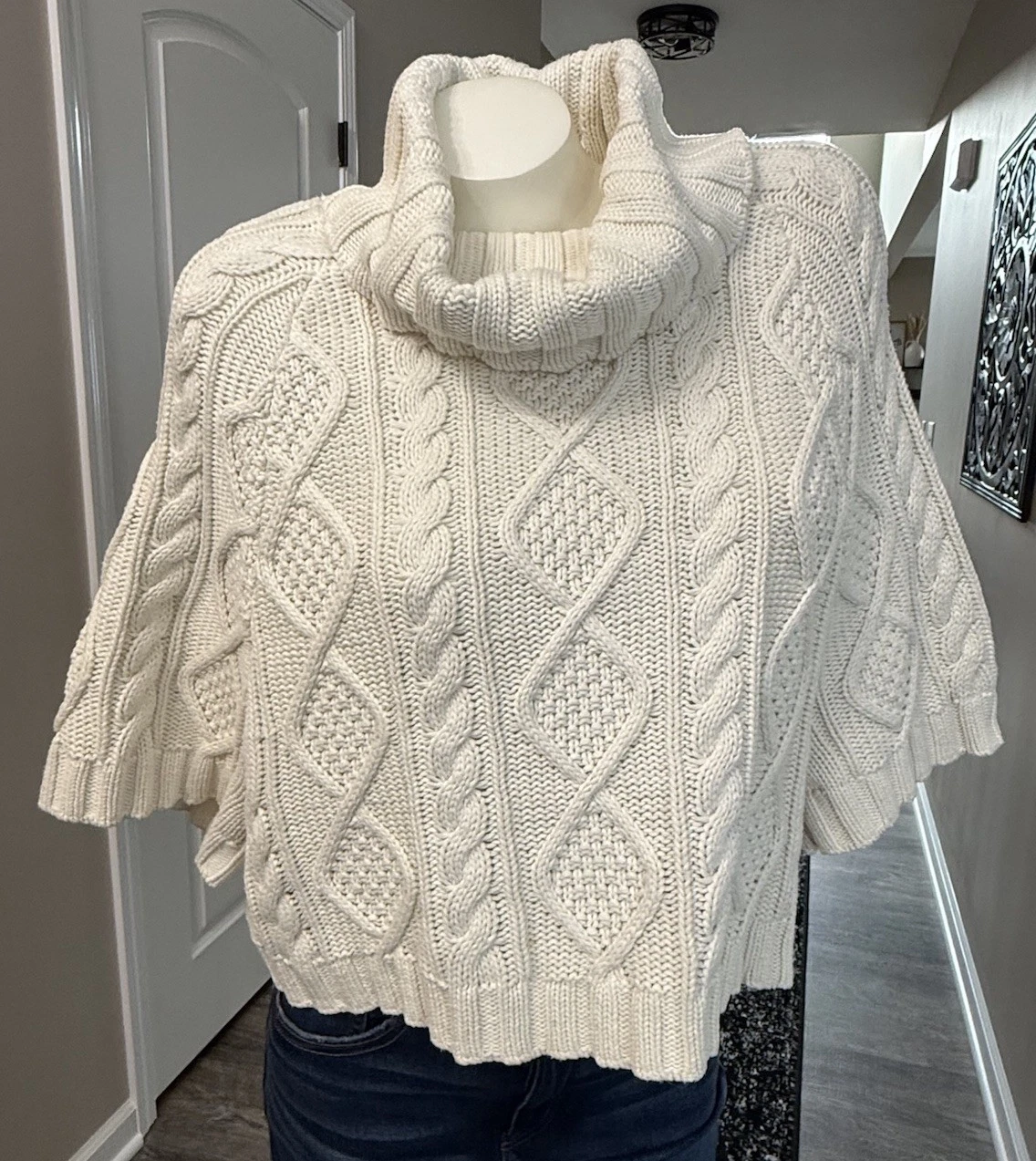 Gap Cozy Cable Knit Turtleneck Sweater Poncho Womens Sz M Chunky Cropped