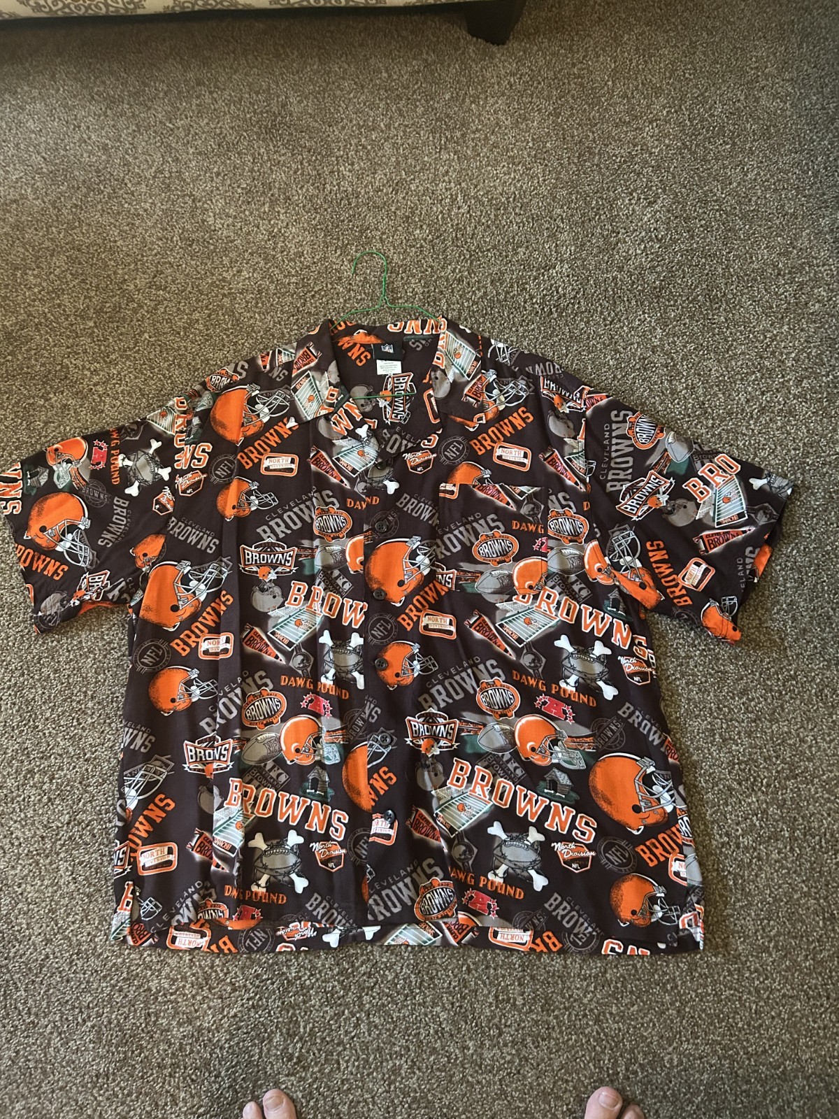 CLEVELAND BROWNS HAWAIIAN SHIRT CLASSIC 'DAWG POUND' LEGACY  SZ: XL