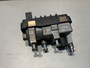 BMW 3 E90 E91 2010 135kW Ladedrucksteller Stellmotor Turbolader 781751 ANJ1563