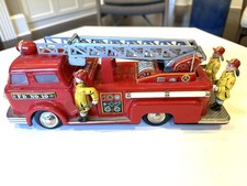 Vintage Linemar Tin Toy Fire Engine - Excellent condition