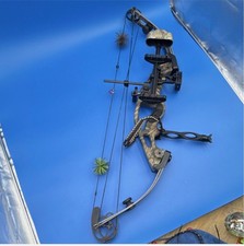 Hoyt XT2000 Compound Bow Brown/Black Camo, XT2000 MPN, Model for Men