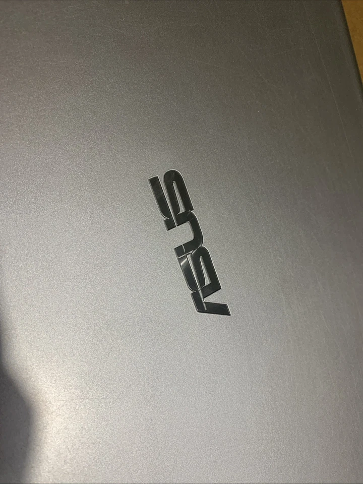 ASUS vivobook F512J Transparent Silver HDD 256GB PCIEG3 LCD 15.6 FHD 8GB RAM - Immagine 4 di 4