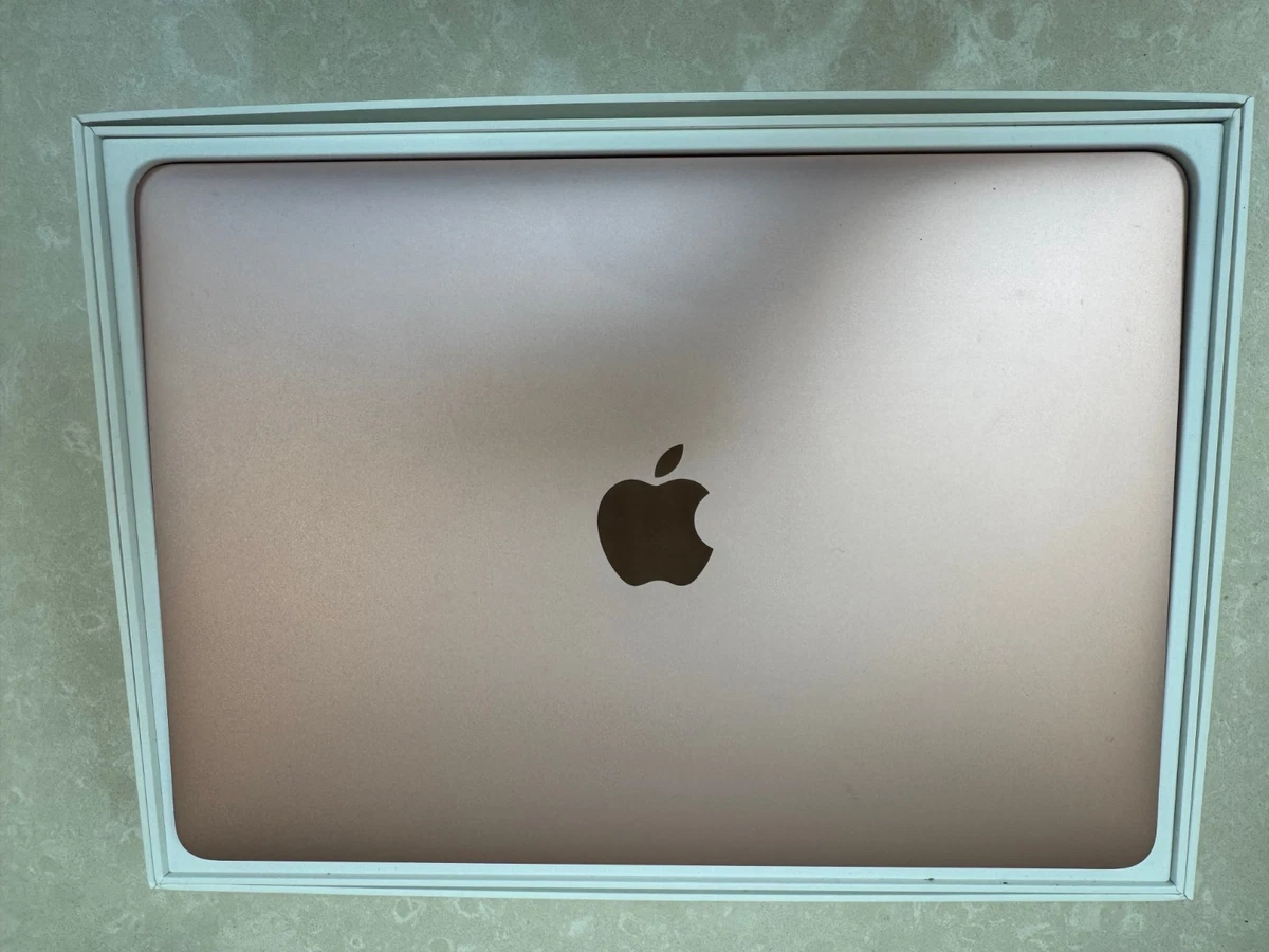 Macbook2017（12インチ  8GB  256GB） MacBook 12インチ[2017年/SSD 256GB/メモリ 8GB/1.2GHzデュアルコア