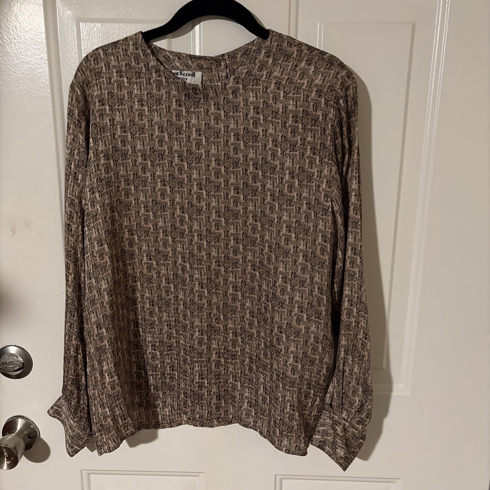 Anne Klein Women's Petite Long Sleeve Blouse 100% Silk Size Medium