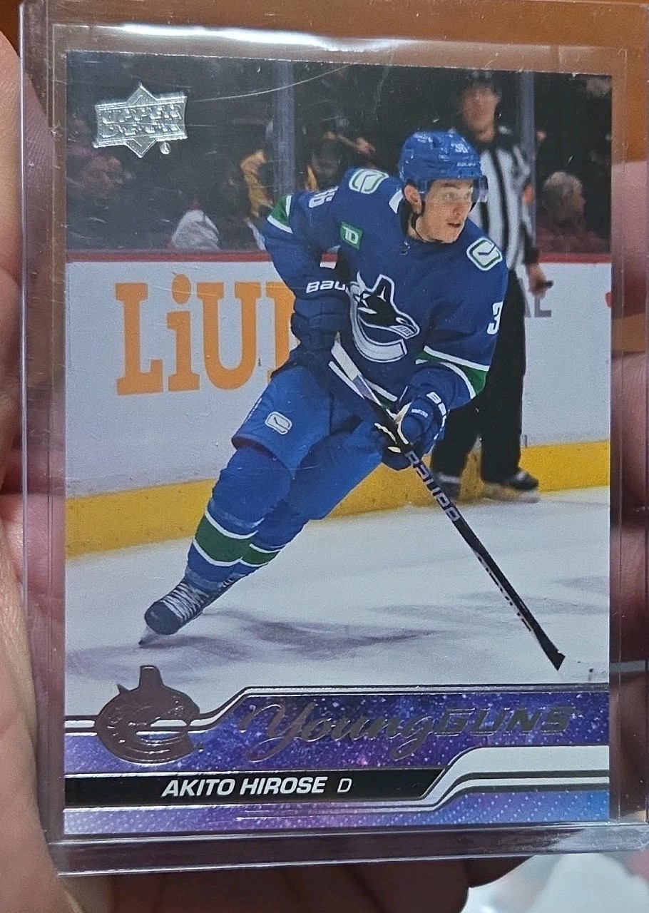 2023-24 Upper Deck Series 1 - Young Guns Akito Hirose #242 (RC)