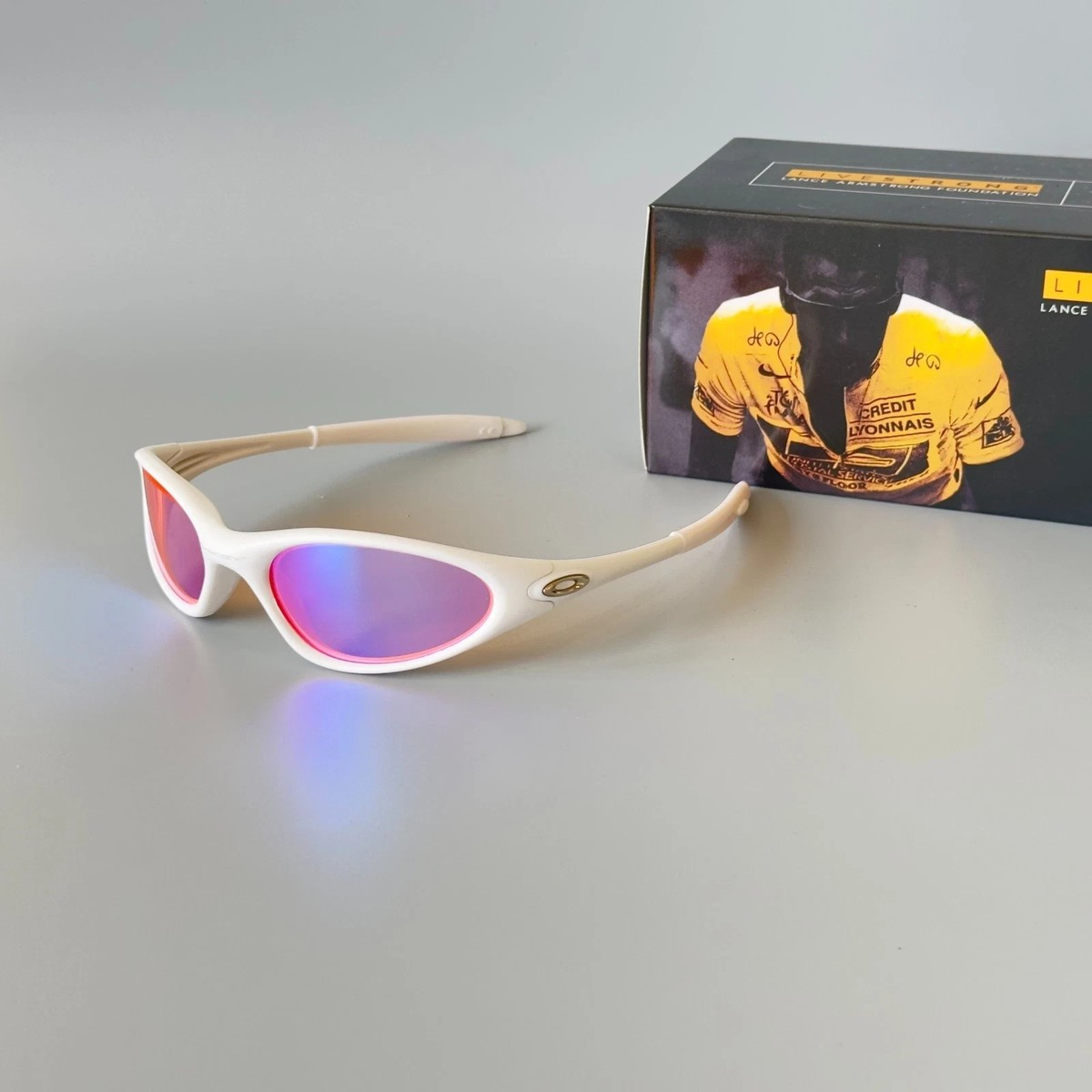 Oakley Mitute 1.0 White Pink Hype Vintage Sunglasses Gorpcore USA