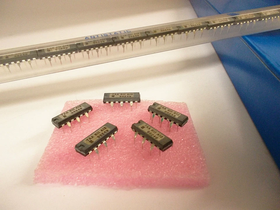 1 piece TAA611A12 = SN76001 | AUDIO AMPLIFIER | 2W | Vcc 6V.. 12V | QDIP-14 - Image 3 of 4