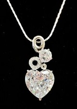 925 Sterling Silver Necklace Modern Crystal Heart Pendant 18" N874