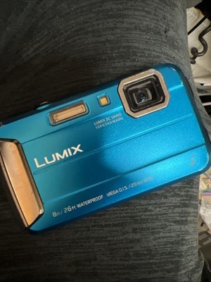 Panasonic  LUMIX DMC-TS30 16.1MP Digital Camera WaterProof  TESTED