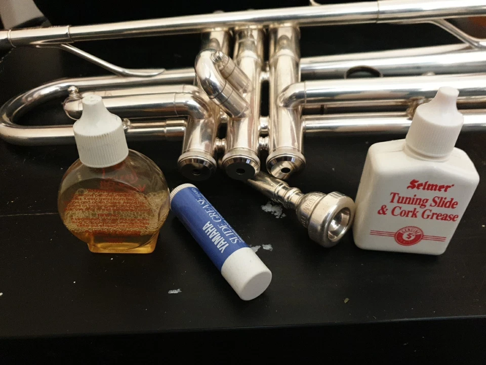 Yamaha YTR-2330 Bb Trumpet in its case. - Image 2 of 4