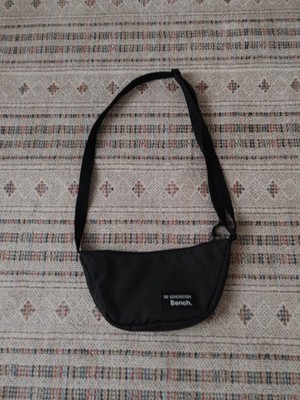 Bench Schultertasche RE-GENERATION von Penny nur einmal benutzt