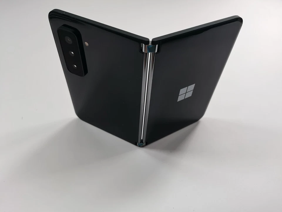 Microsoft Surface Duo 2 128GB Unlocked Single SIM 5G black foldable phone - Image 3 of 4