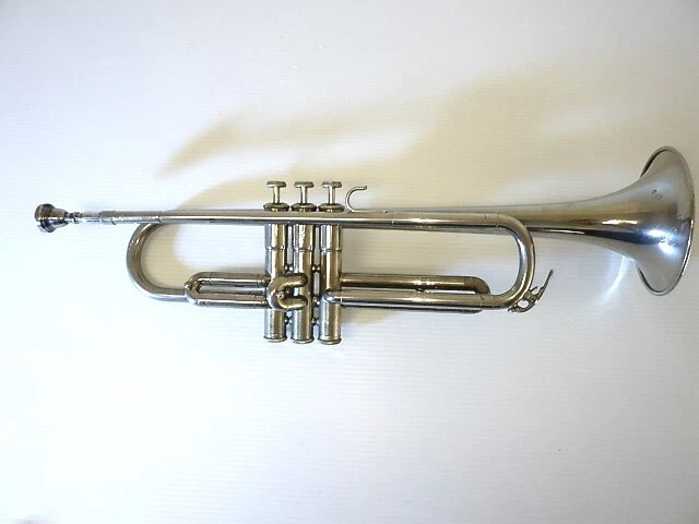 YAMAHA YTR-135 014167 Trumpet with Hard case silver from Japan