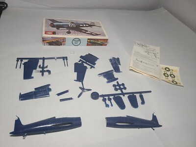 VTG UPC F6F-5 GRUMMAN HELLCAT Model Airplane Kit 1/72 Scale 8010-49