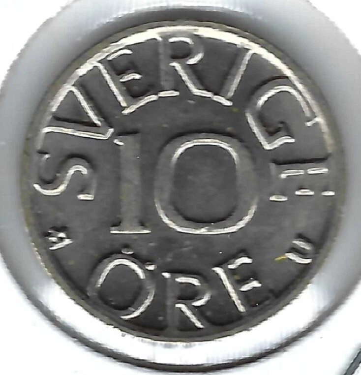 1982 Sweden Uncirculated 10 Ore Carl XVI Nickel-Bronze Coin - Image 2 of 2