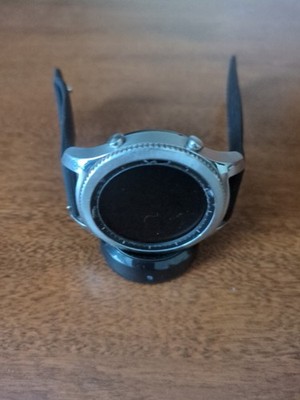 Samsung Galaxy Gear S3 Classic With Charging Stand 