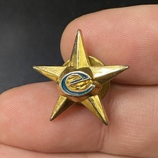 Gold Tone Star with Letter E Alphabet Initial Hat Lapel Pin