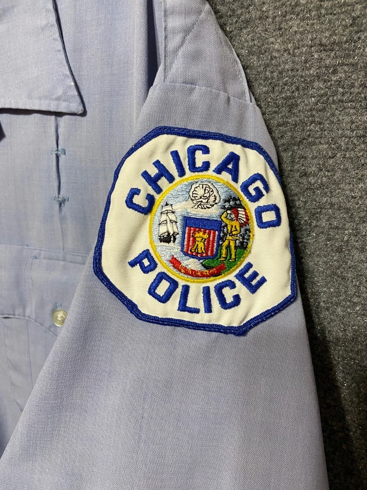 复古 20 世纪 80 年代芝加哥警察局男式 XXL 码短袖制服衬衫 — 第 2/4 张图片