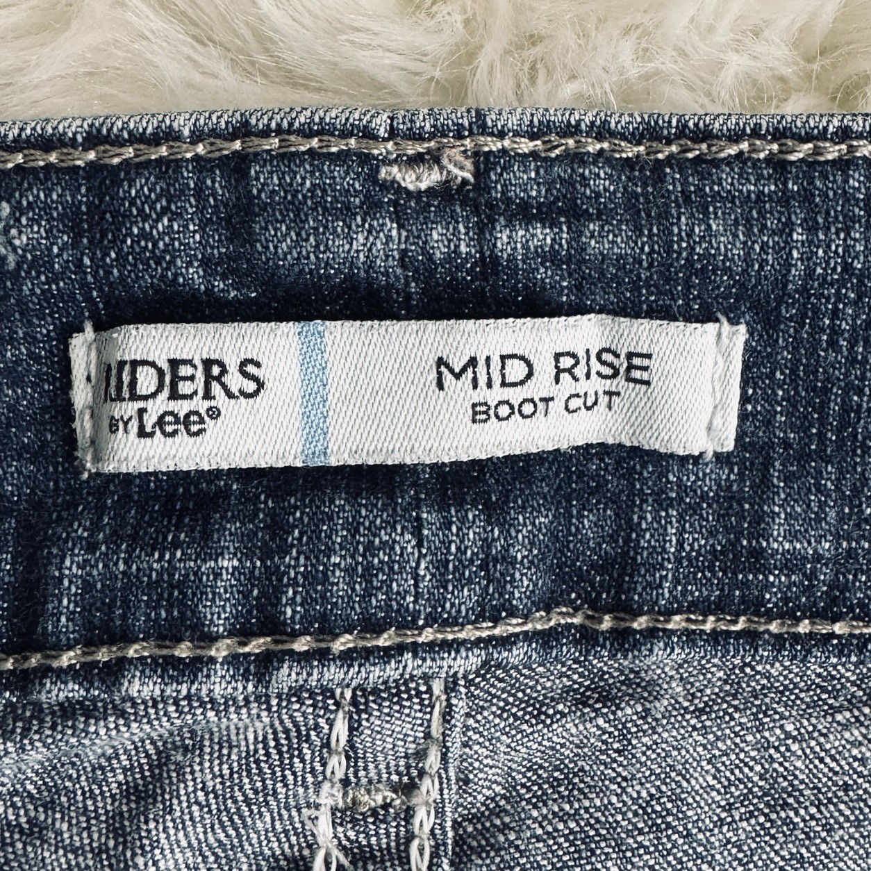 Riders by Lee Mid Rise Bootcut Jeans Petite 12P (33x27.5) Blue Stretch Womens thumbnail 3