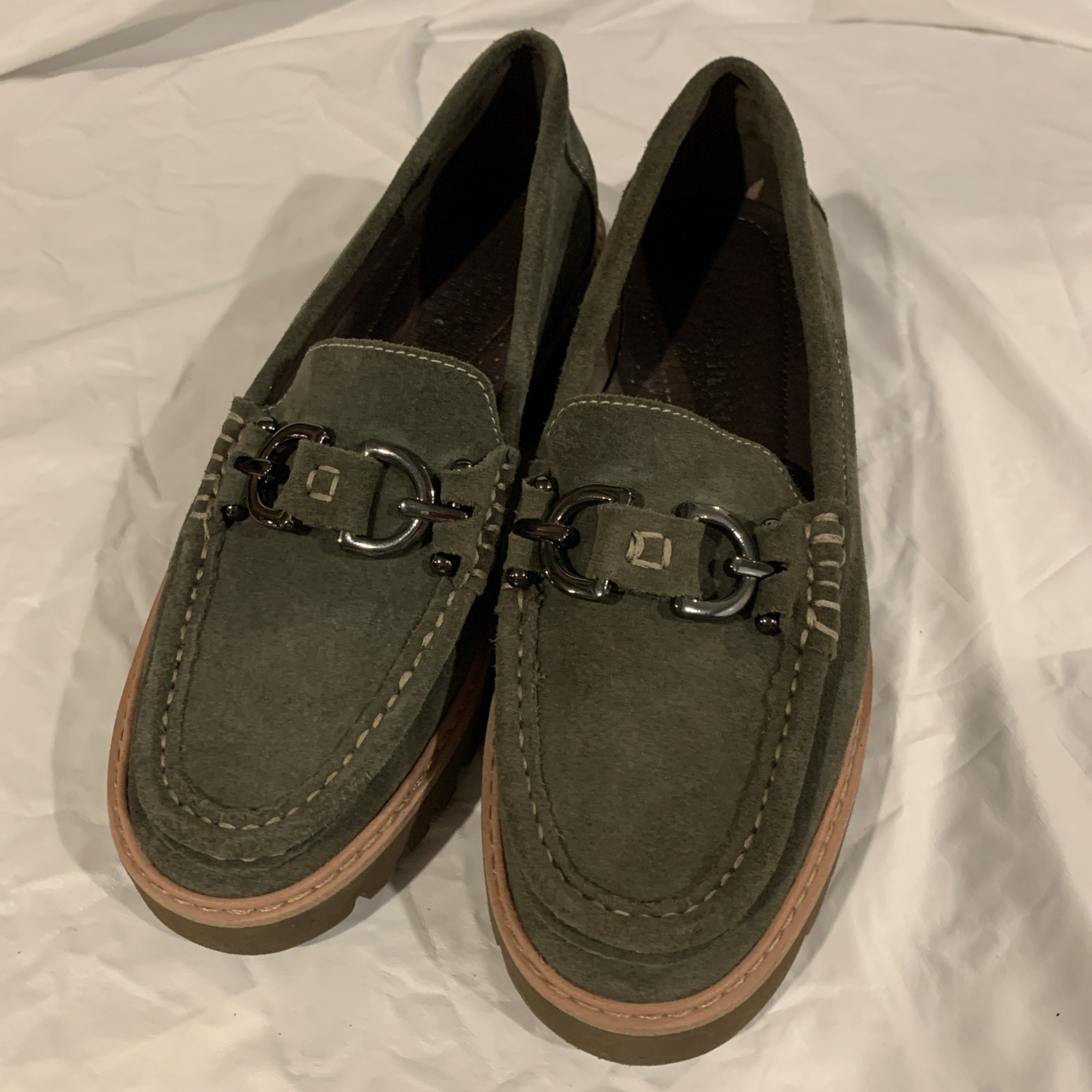 Donald J. Pliner Women's 6M Clio Loafer With Lug Sole seude leather.