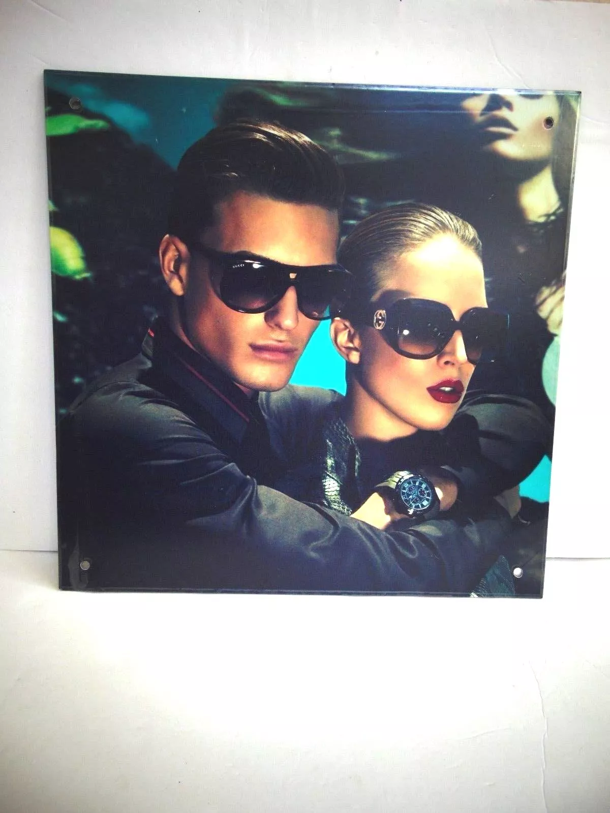 Lunettes de soleil authentiques GUCCI panneau publicitaire affichage publicité sexy