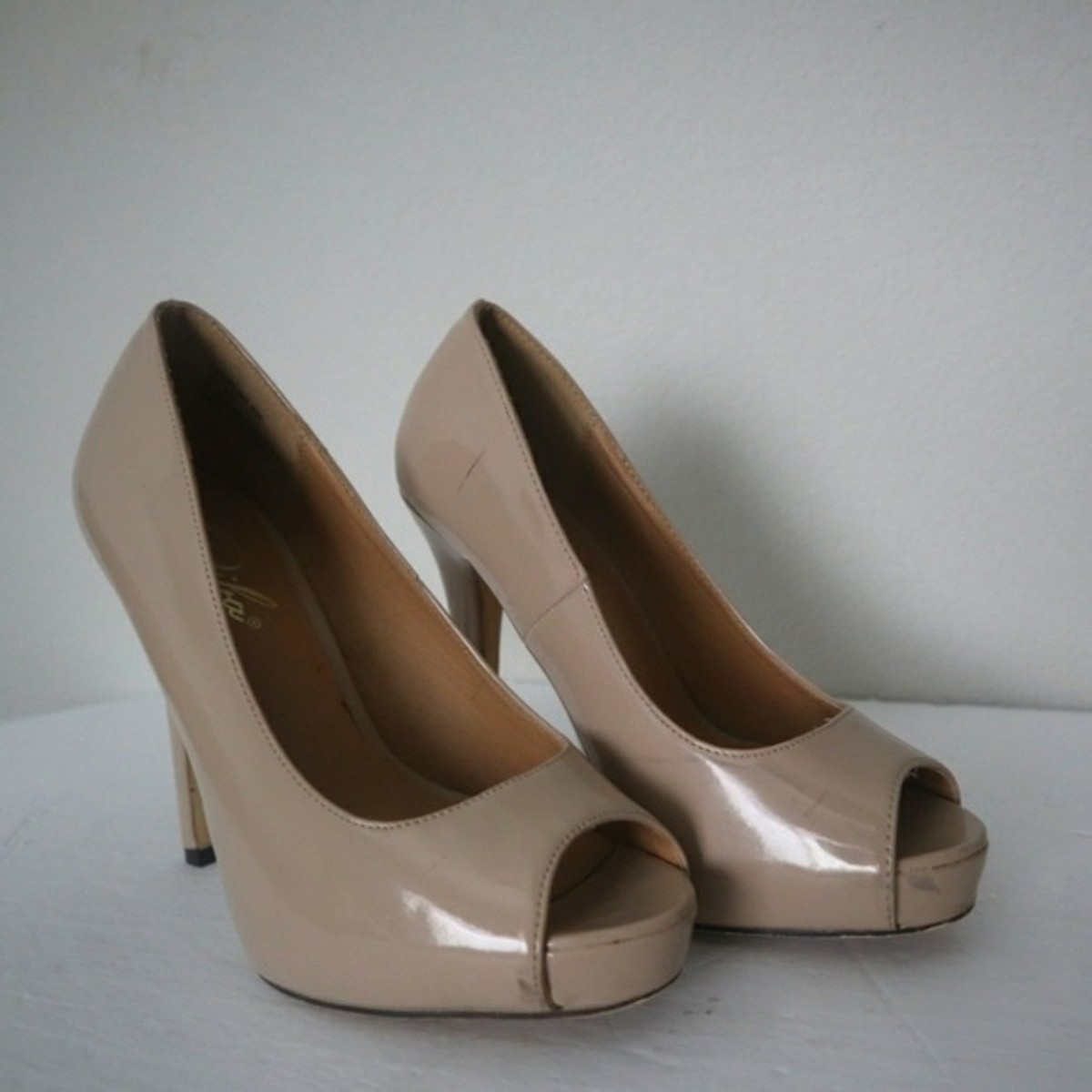 Diba London Open Toe Platform Size