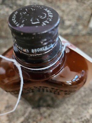 Vintage Four Roses Whiskey Amber Pint Bottle Frankfort