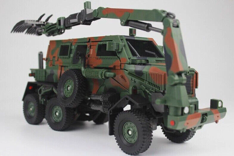 IN STOCK TF Dream Factory GOD-09 Steel Claw Bonecrusher Camouflage Ver. - Image 4 of 4