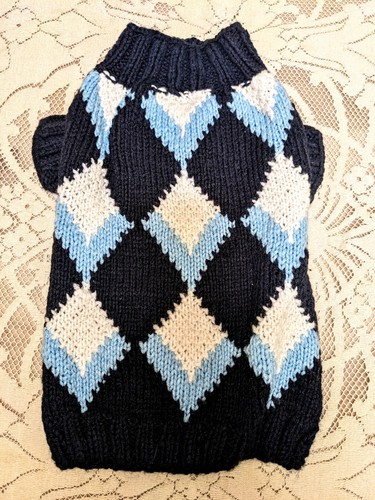 Hand knit chunky crochet checkered retro vintage Argyle DOG SWEATER  M