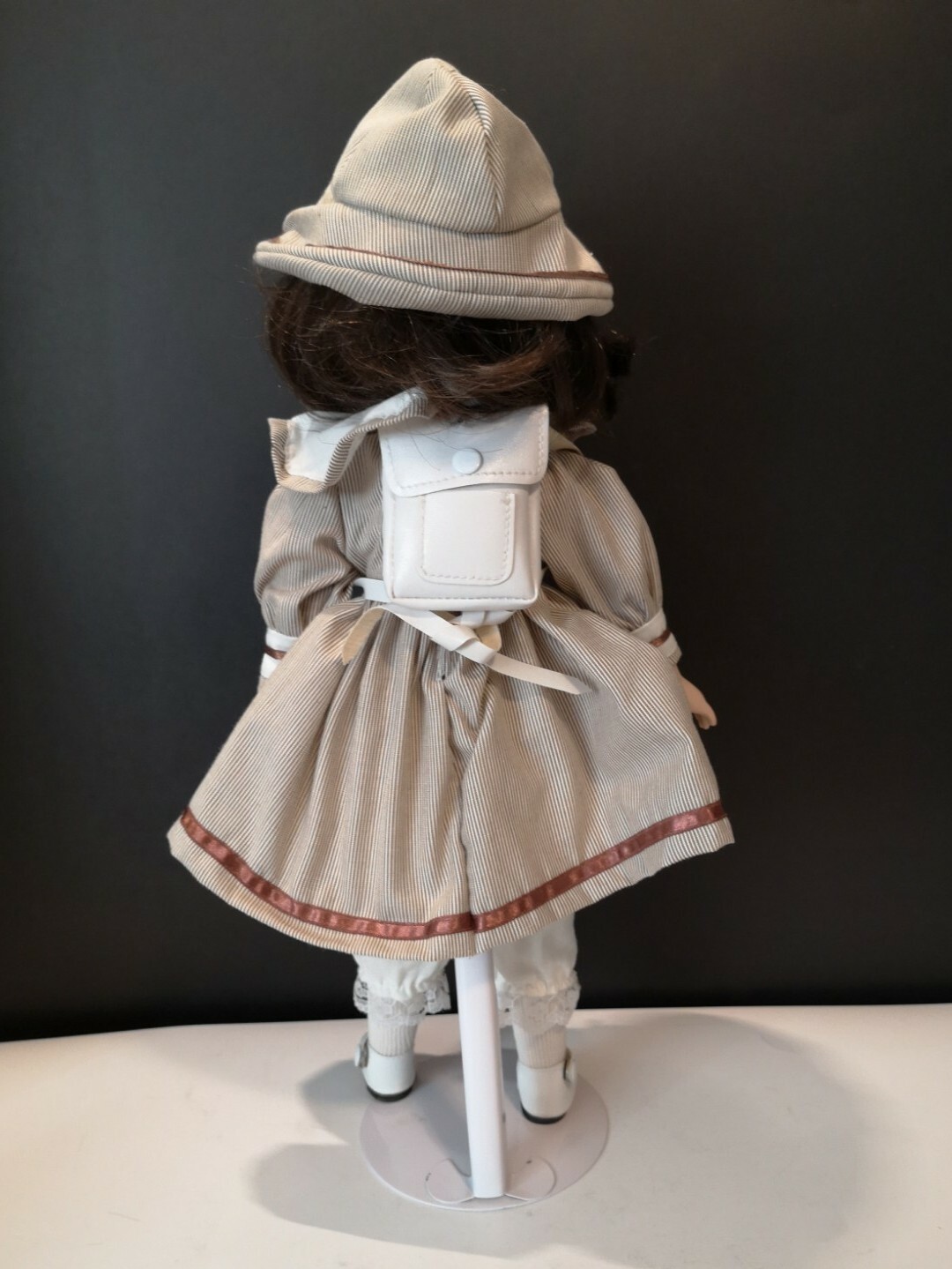 Vintage 1996 Vanessa Collection Doll Serie 1996 "The Collector's