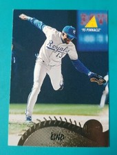 1995 Pinnacle Baseball #108 Jose Lind - Kansas City Royals 