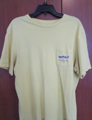 Vineyard Vines Patrotic Shark SS Tee Sz Medium Cotton Chest 44 Length 27 in