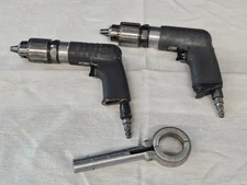 2 IR Ingersoll Rand Pistol Grip Air Pneumatic Reversible Drill 5RANST8 900 RPM