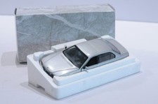 PAUL’S MODEL ART MINICHAMPS BMW 750iL SILVER SCALE 1:24 DIECAST