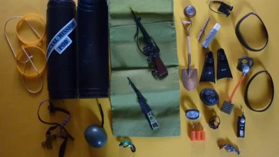 Important lot Action Joe armes accessoires bottes chaussures 3 - Photo 1/4