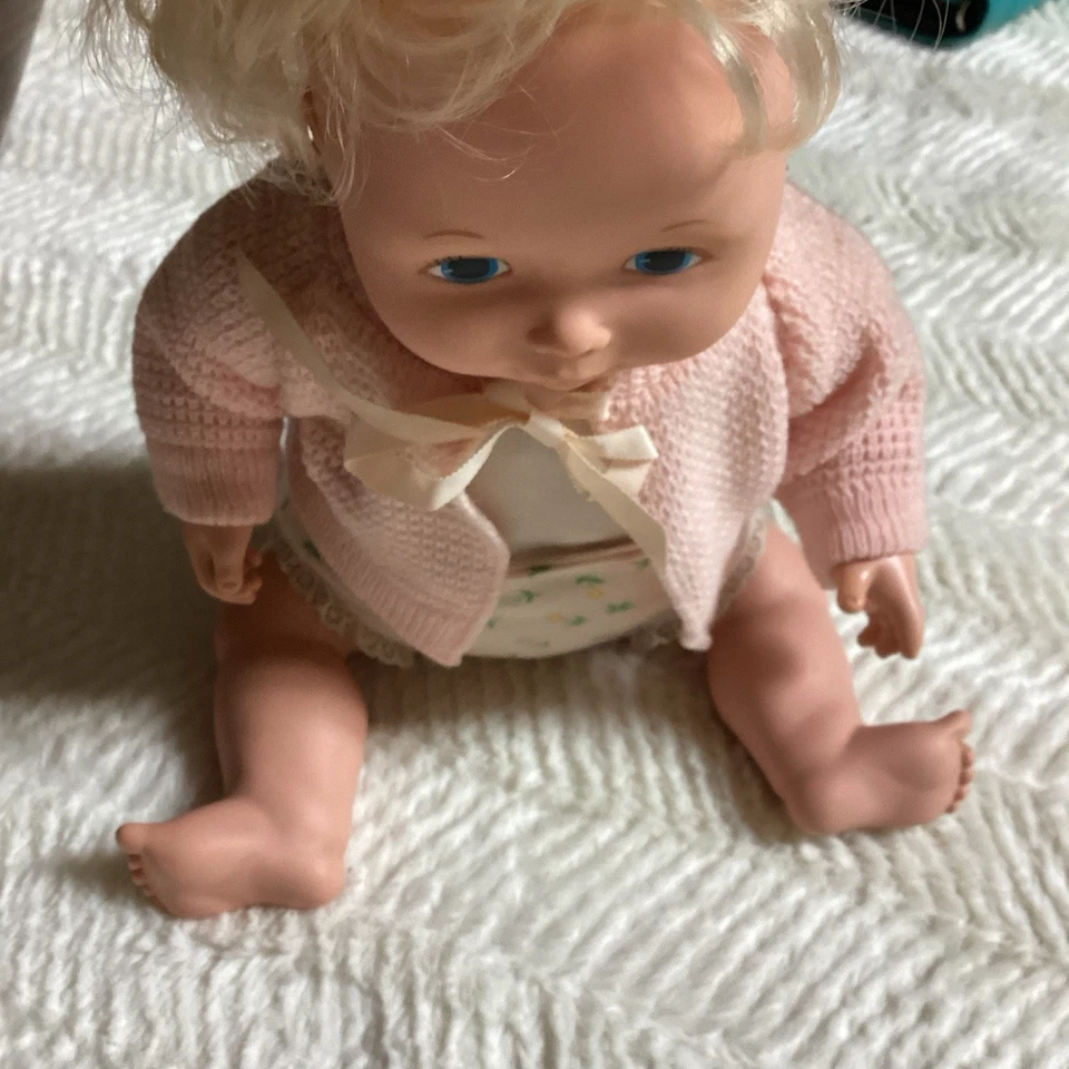 Fisher Price My Baby Beth #209 1977 muñeca vintage juguete para bebé Foto 2 de 4