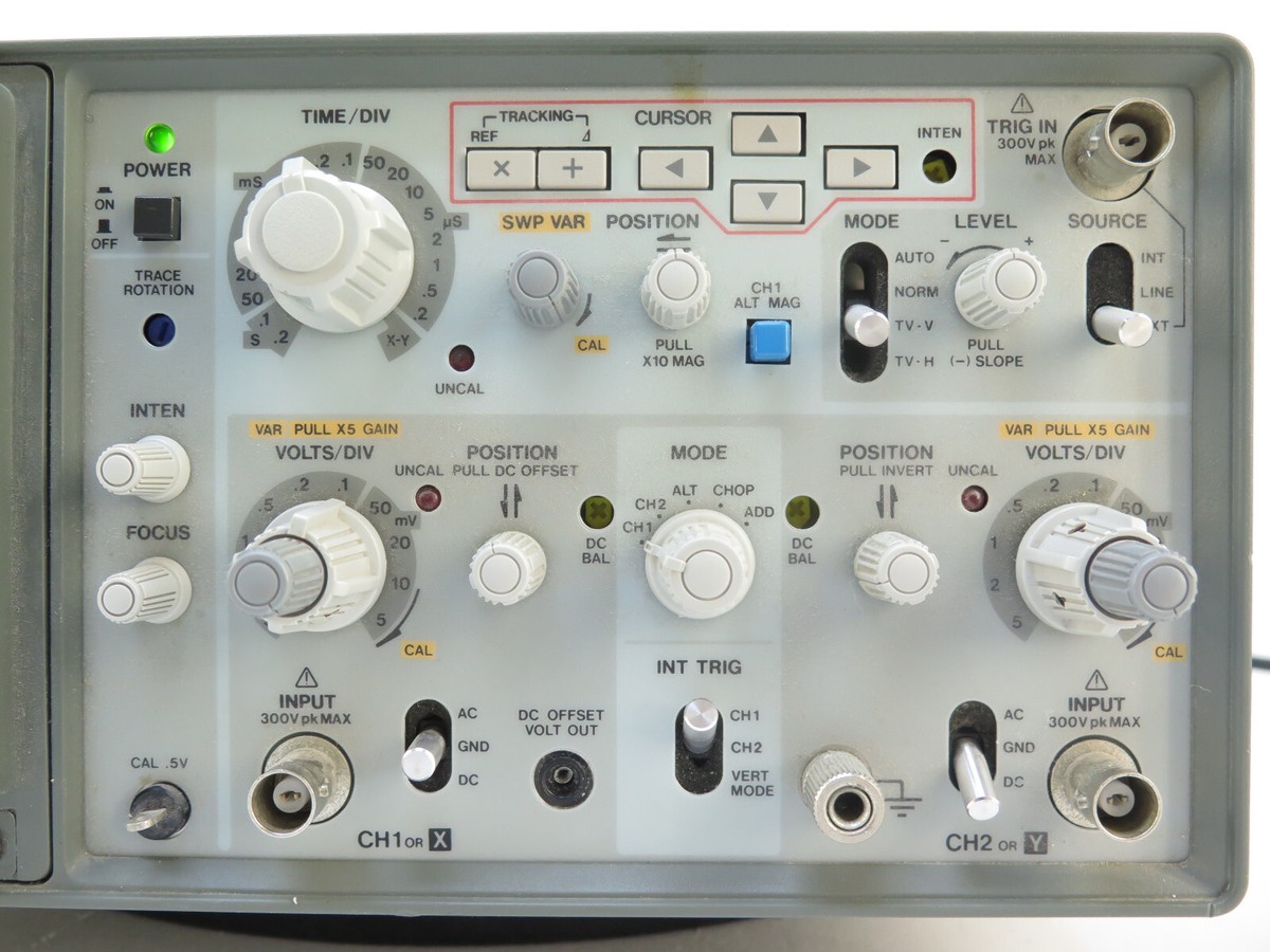 Hitachi V-525 Oscilloscope 2 Channel 50MHz 0ms/div to 50µs/div