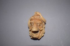 D&auml;monenkopf mit Schlange Tibet Taguanuss signiert 53mm