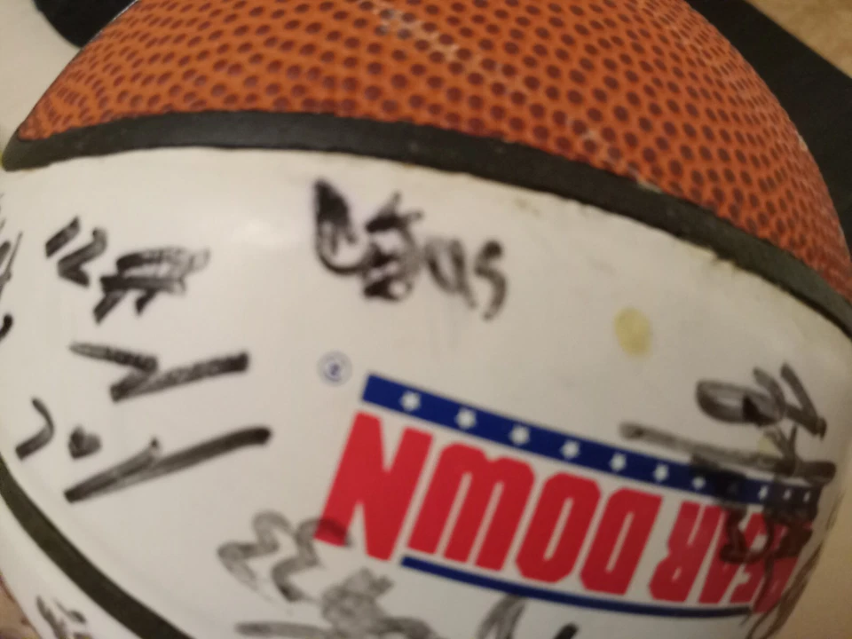 Arizona Wildcats autografado assinado 2002 Channing Frye Hasan Adams Salim Walton - Imagem 4 de 4